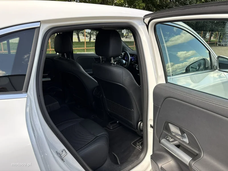 Mercedes-Benz EQA 18