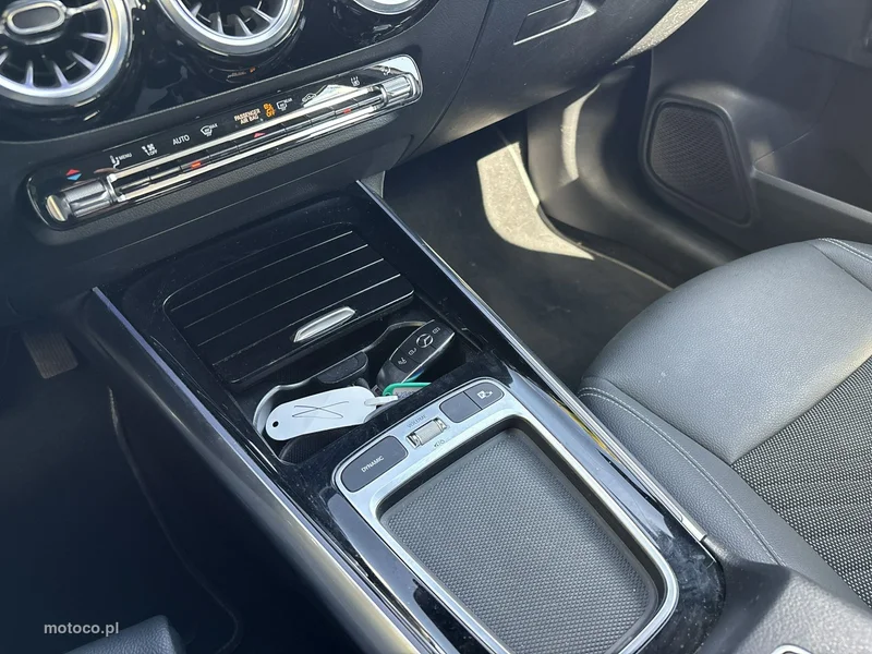 Mercedes-Benz EQA 26