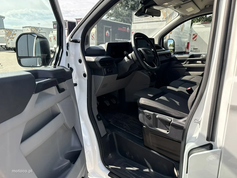 Ford Transit Custom 10