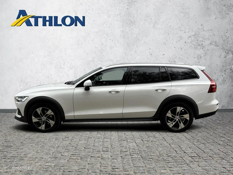 Volvo V60 Cross Country 2