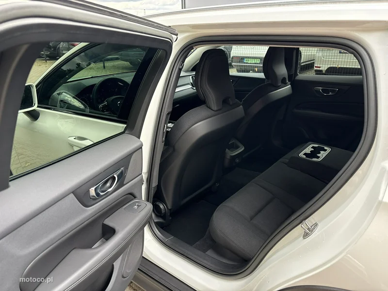 Volvo V60 Cross Country 20