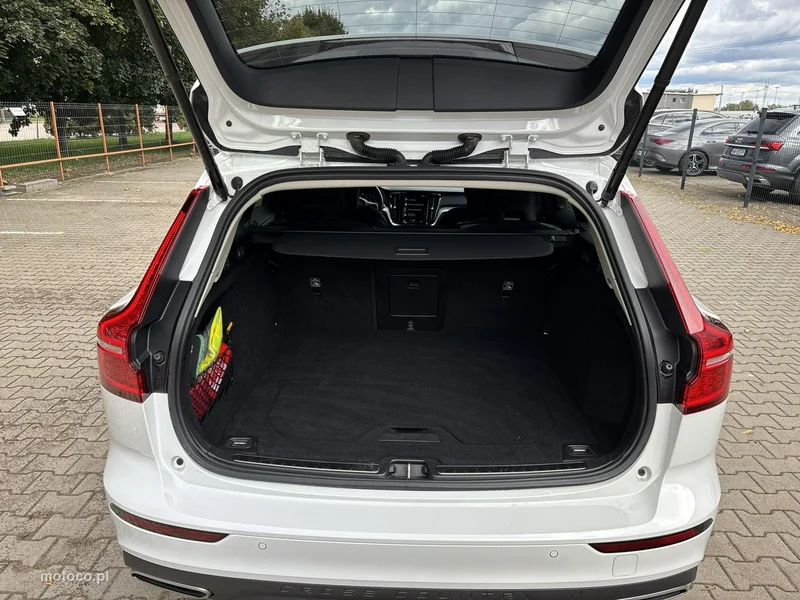 Volvo V60 Cross Country 21