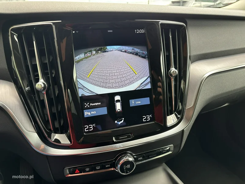 Volvo V60 Cross Country 25