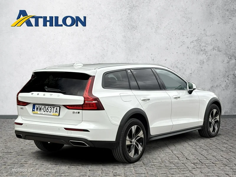 Volvo V60 Cross Country 5