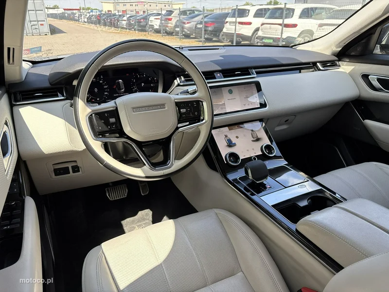 Land Rover Range Rover Velar 11