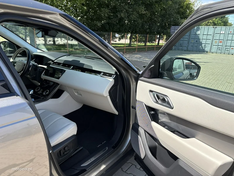 Land Rover Range Rover Velar 15