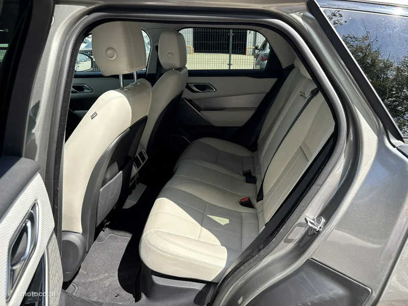 Land Rover Range Rover Velar 18