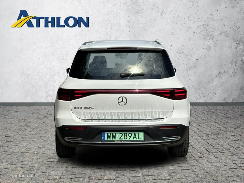Mercedes-Benz EQB 4