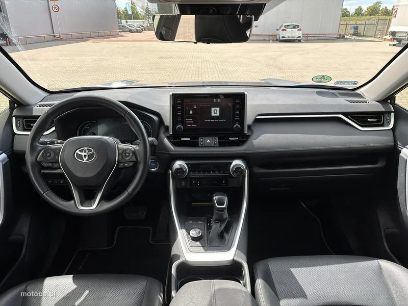 Toyota RAV 4 XA50 13
