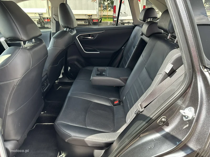 Toyota RAV 4 XA50 19