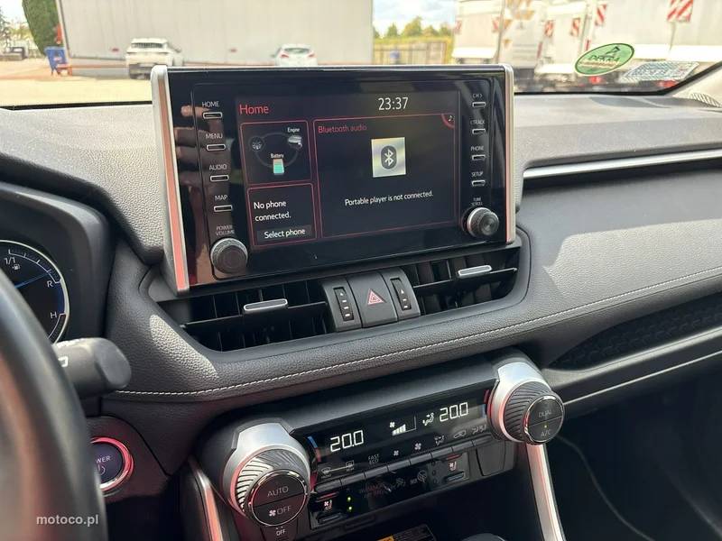 Toyota RAV 4 XA50 24