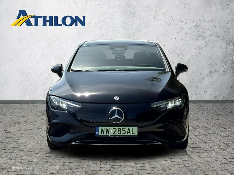 Mercedes-Benz EQE 8