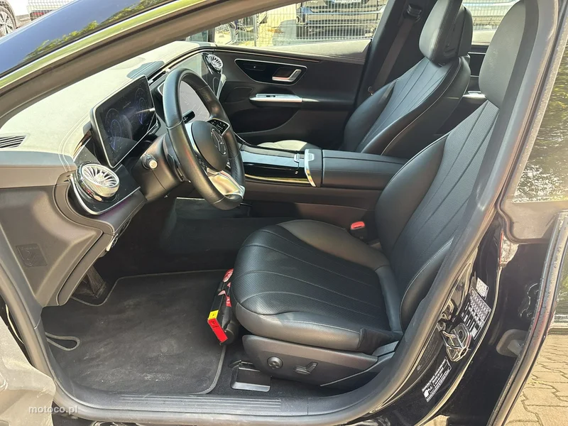 Mercedes-Benz EQE 10