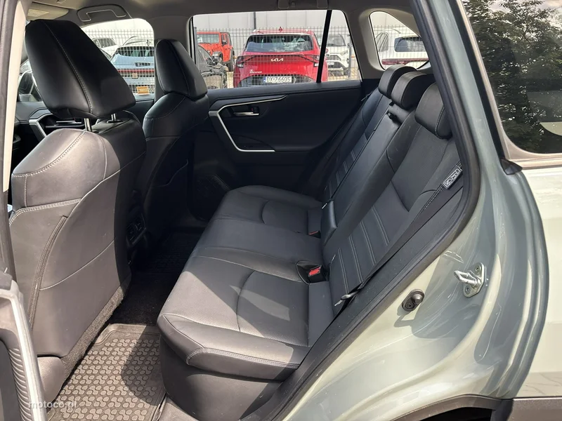 Toyota RAV 4 XA50 19