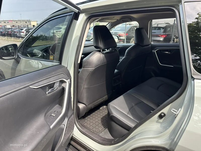 Toyota RAV 4 XA50 20