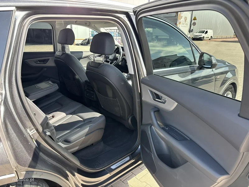 Audi Q7 4M 18