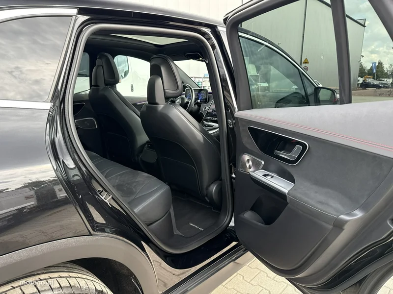 Mercedes-Benz EQE 19