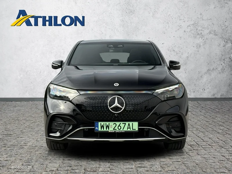 Mercedes-Benz EQE 8