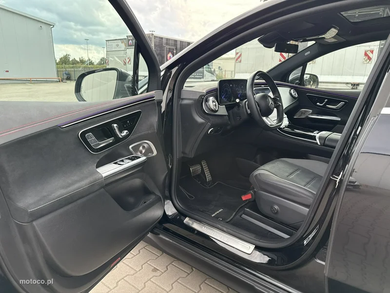 Mercedes-Benz EQE 10