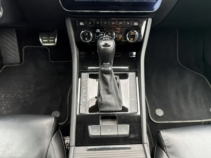 Skoda Superb III 25