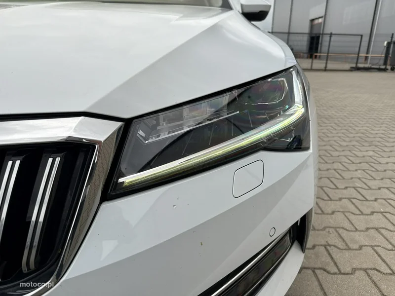 Skoda Superb III 9