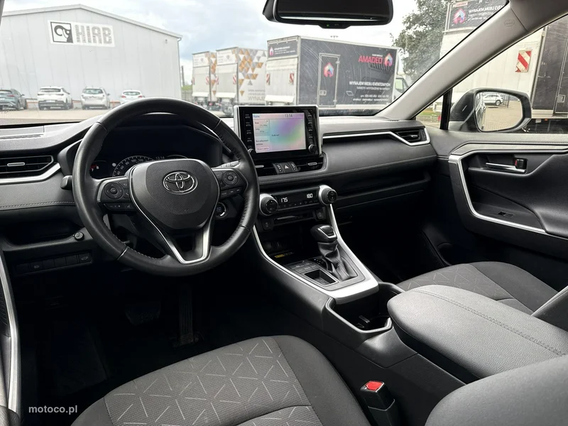 Toyota RAV 4 XA50 13