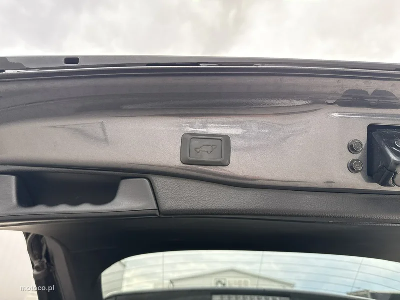 Toyota RAV 4 XA50 17
