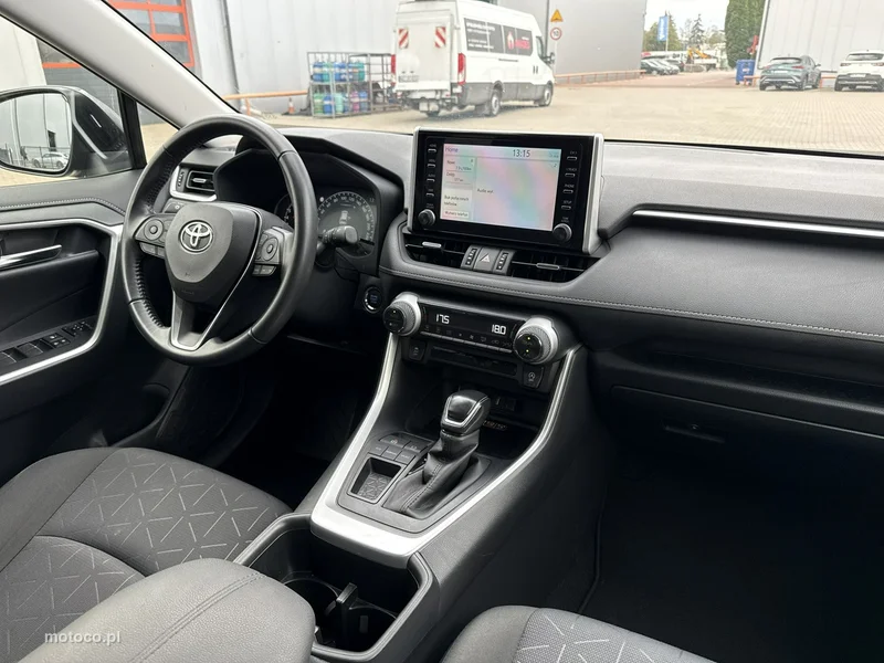 Toyota RAV 4 XA50 22