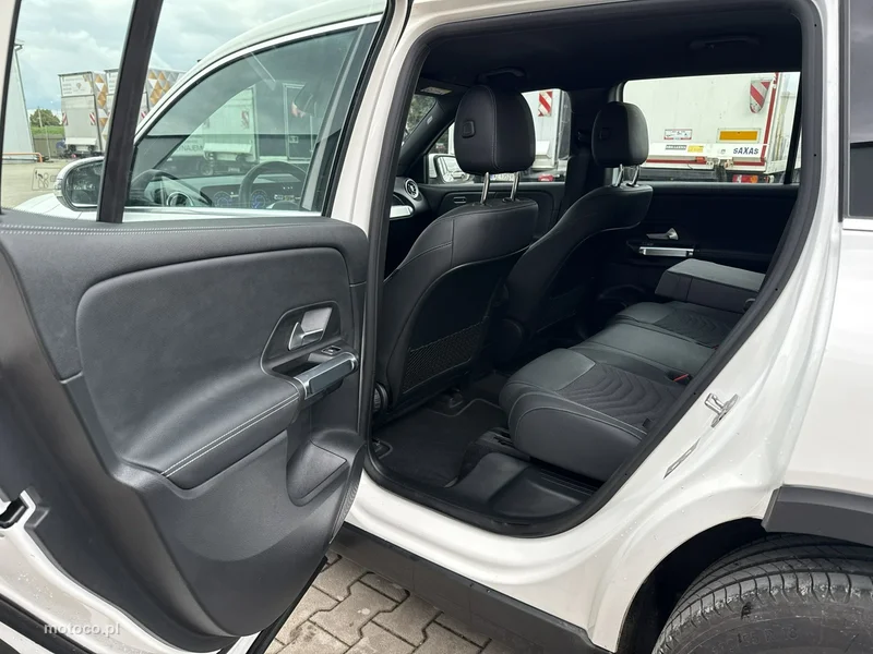 Mercedes-Benz EQB 14