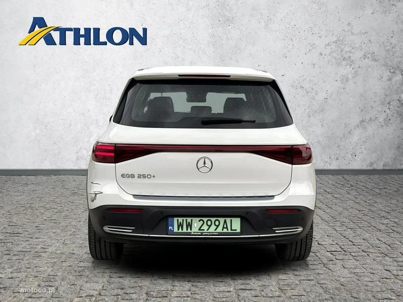 Mercedes-Benz EQB 4
