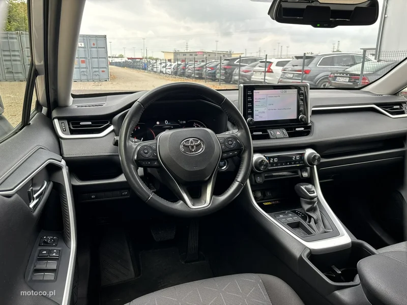 Toyota RAV 4 XA50 12