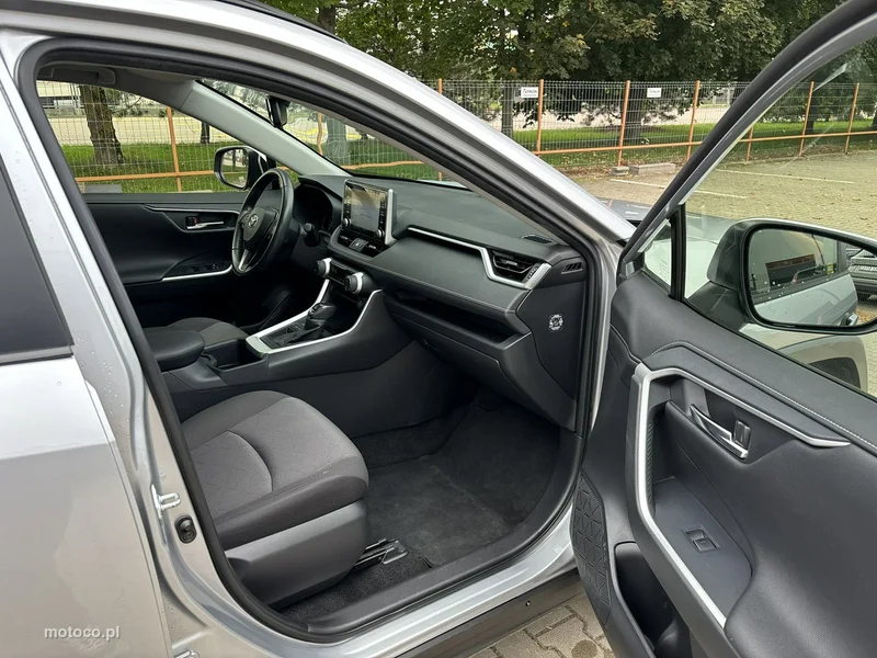 Toyota RAV 4 XA50 16