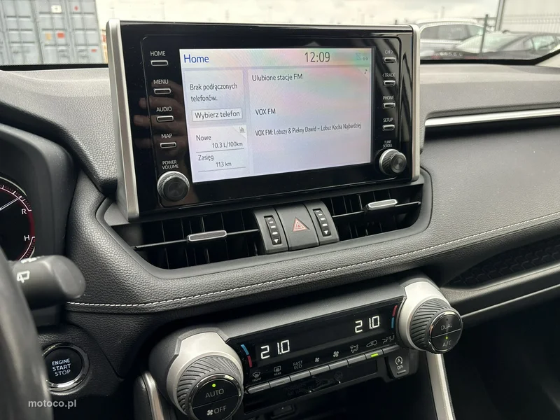 Toyota RAV 4 XA50 24
