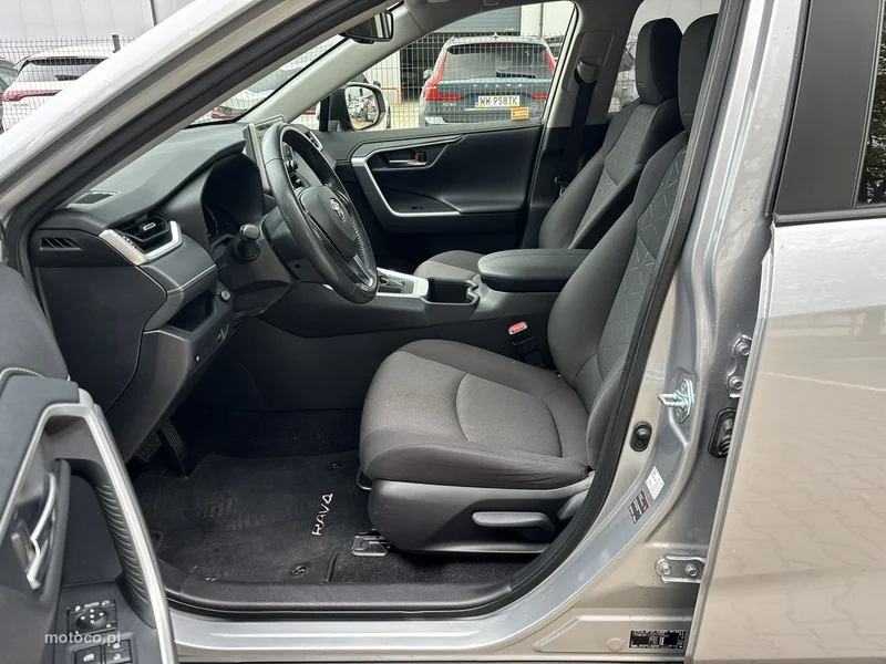 Toyota RAV 4 XA50 10