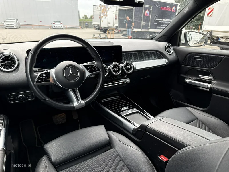 Mercedes-Benz EQB 13