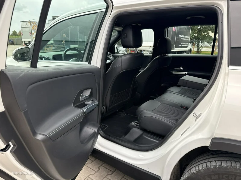 Mercedes-Benz EQB 14