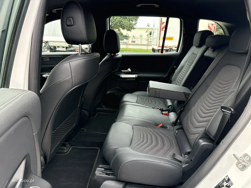 Mercedes-Benz EQB 15