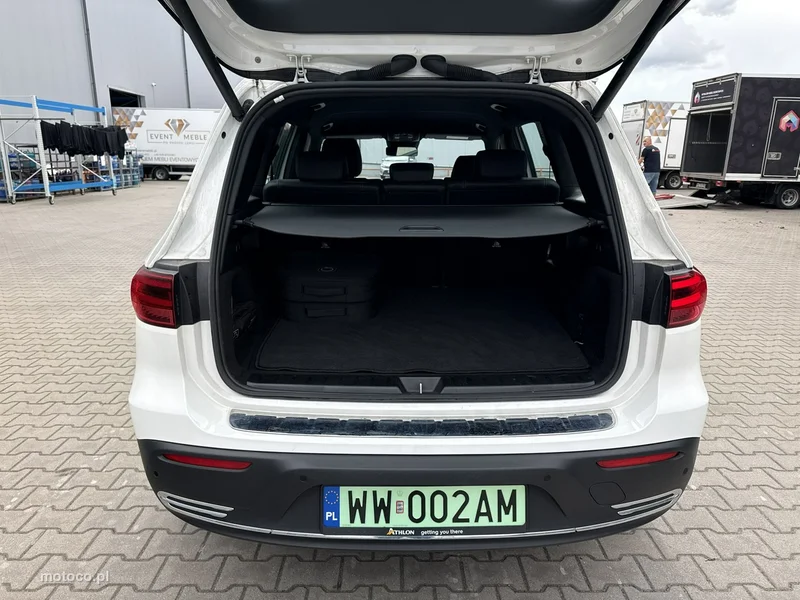 Mercedes-Benz EQB 16