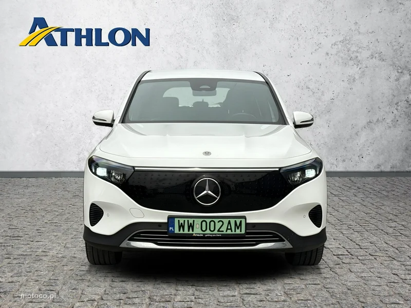 Mercedes-Benz EQB 8