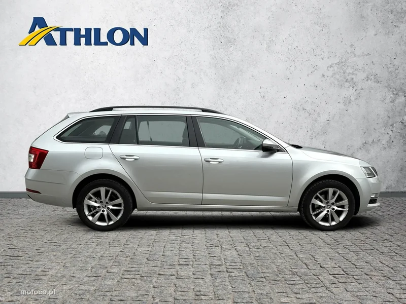 Skoda Octavia III 6