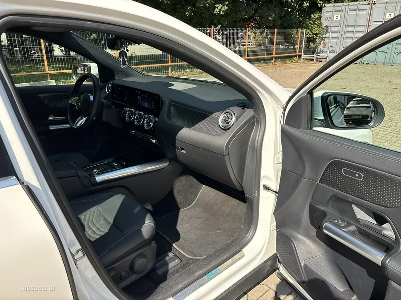 Mercedes-Benz EQA 15