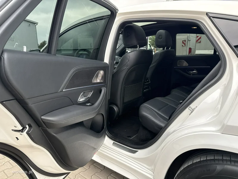Mercedes-Benz GLE W167 300 15