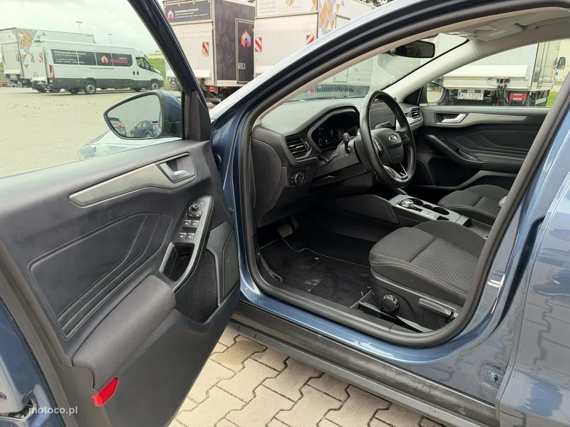 Ford Focus IV 10