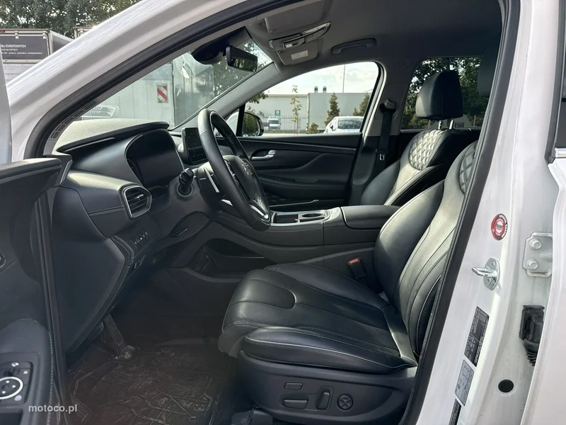 Hyundai SANTA FE 11