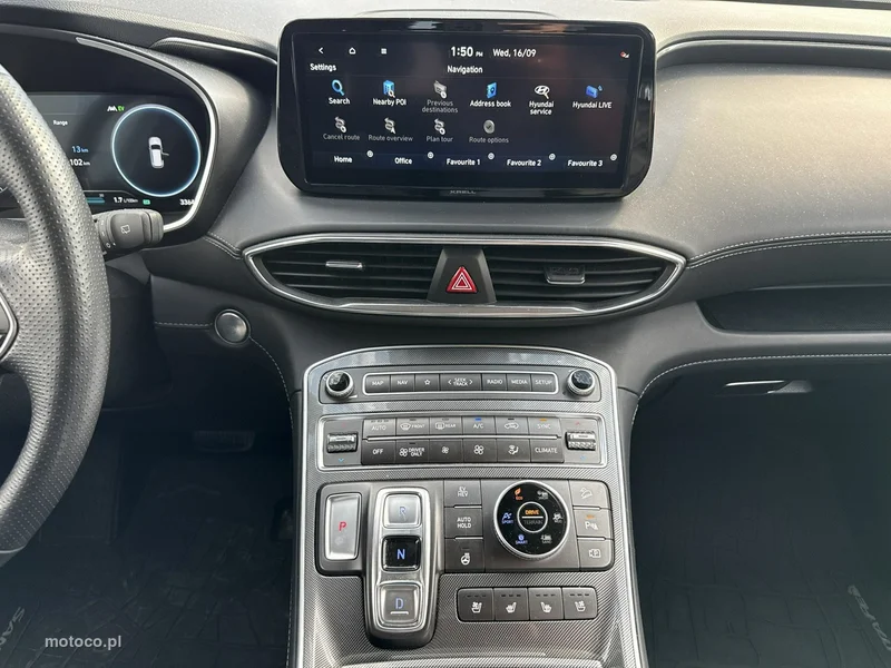 Hyundai SANTA FE 24