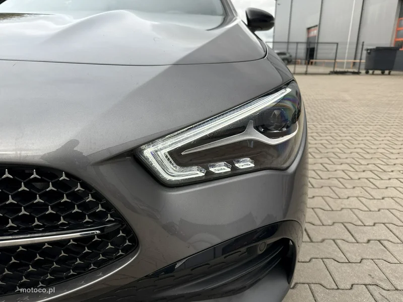 Mercedes-Benz CLA C118 200 9