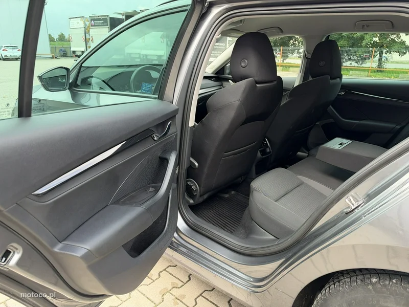Skoda Octavia IV 14