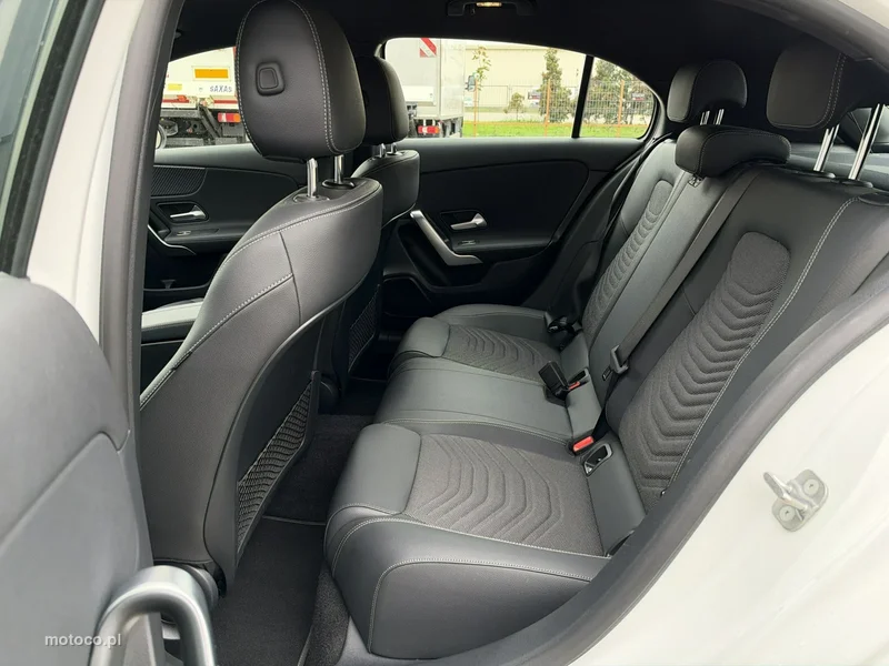 Mercedes-Benz Klasa A W177 A 200 15