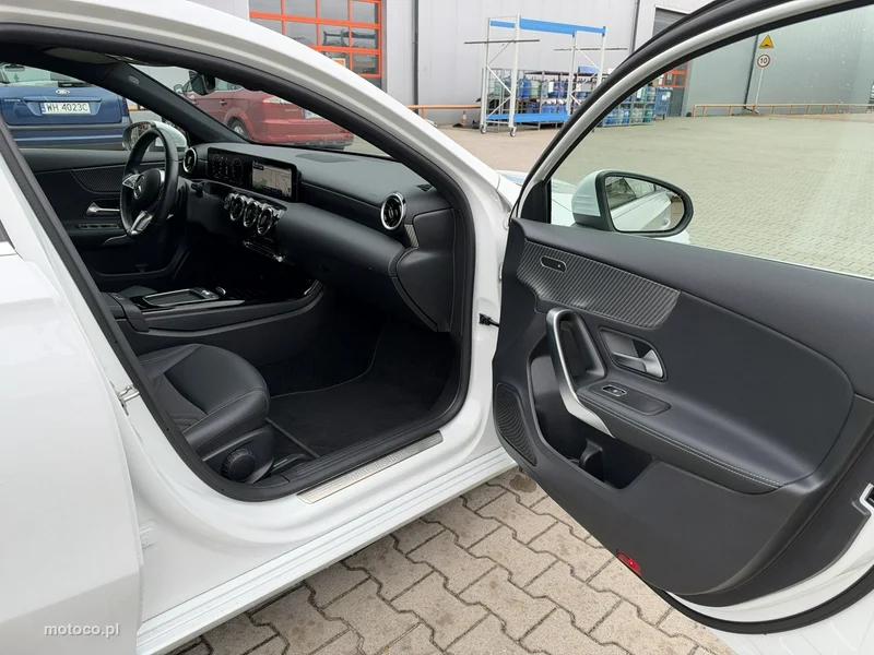 Mercedes-Benz Klasa A W177 A 200 19