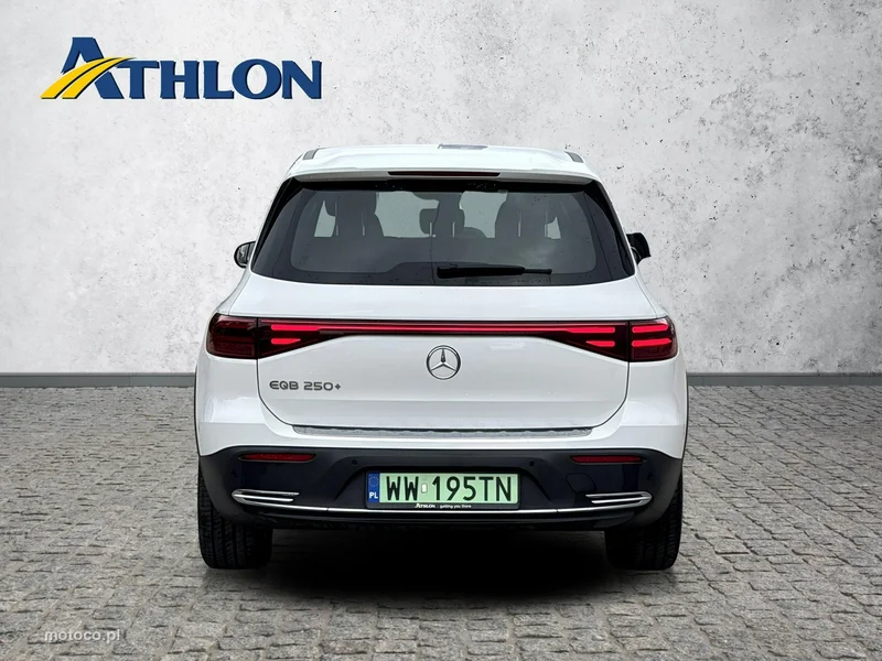 Mercedes-Benz EQB 4